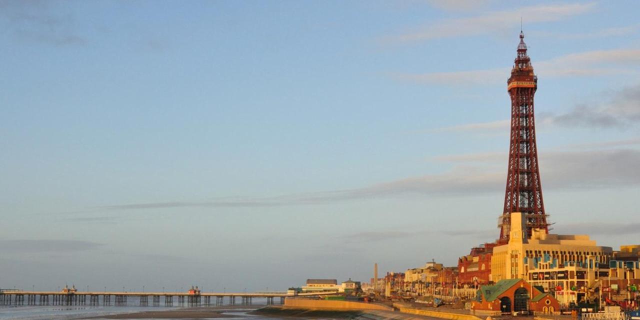 Bamber House - Large Modern Home & Perfect Location Blackpool Kültér fotó